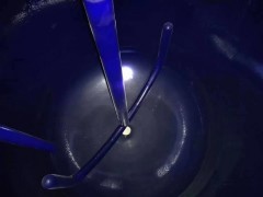 十吨搪瓷釜六台出售图3