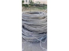 铝包钢。钢绞线30吨左右。图2
