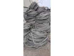 铝包钢。钢绞线30吨左右。图3