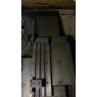 处理闲置自用机床2台 铣床 自动切割机 气泵