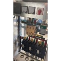 几乎全新400v配电箱