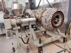 金伟200-500三层共挤给水生产线，低价出图3