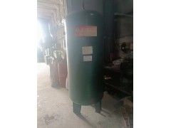 出售500粉碎机一个，300粉碎机一个，储气罐图2