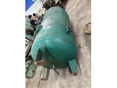 出售1800元，3立方储气罐图4