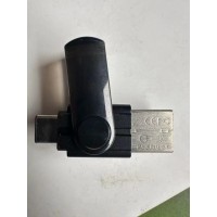 闪迪 全新 32激 手机电脑车载 三用 有