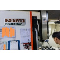 21 年 12 月 T6 钻攻两台 850加工中心两台