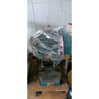出售9成新桌面冲床3台
