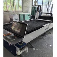 出售6000W宏山小型激光切割机