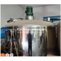 处理一体化灌装生产线 2.5立方米搅拌罐 6头智能灌装机 电磁封口机 智能贴标机 净水机 U型输送线
