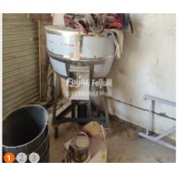 出售颗粒机300型 卧式搅拌机等整套鸡鸭饲料加工设备