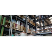 三效蒸发设备，2吨/小时和5吨/小时各一套，配套设备齐全。出售