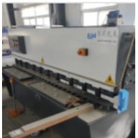 出售 4*2500数控液压摆式剪板机