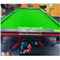 出售球房4个台球桌 2台奥克斯五匹天花机 观球沙发 吸球机 吸尘器 台泥熨斗