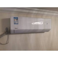 出售一批24年美的100台。