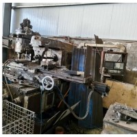 出售重型两轴数控卧式铣床 自重三吨左右 正常使用